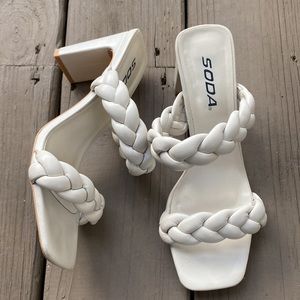 SODA Braided Strap Heel Square Toe Block Heel Ivory Size 6.5